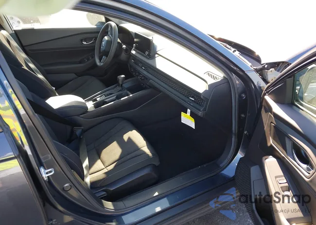 1HGCY1F4XSA010846: 44068886