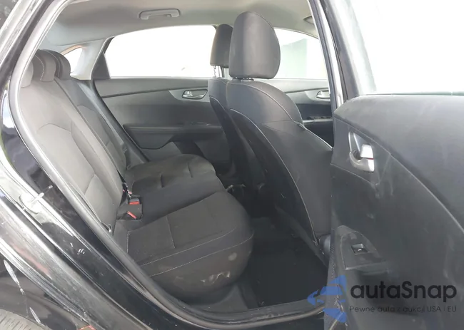 3KPF24AD5KE044194: 44068887