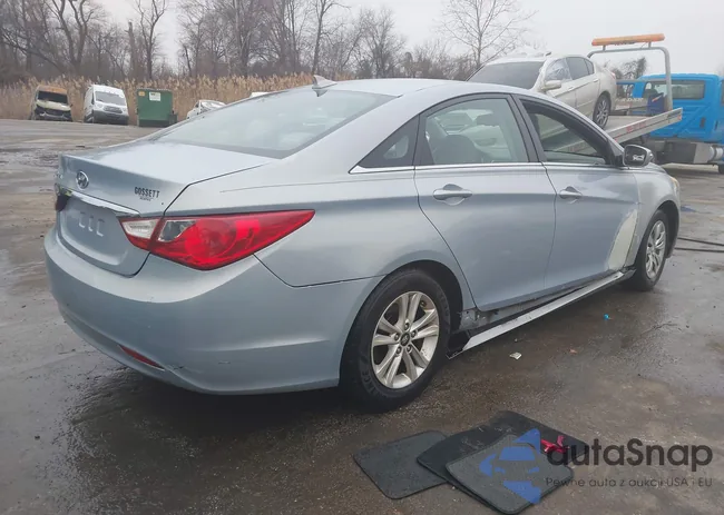 5NPEB4AC3CH392432: 44069044