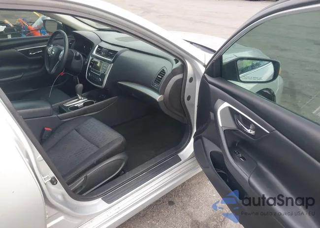 1N4AL3AP0GN324920: 44069081