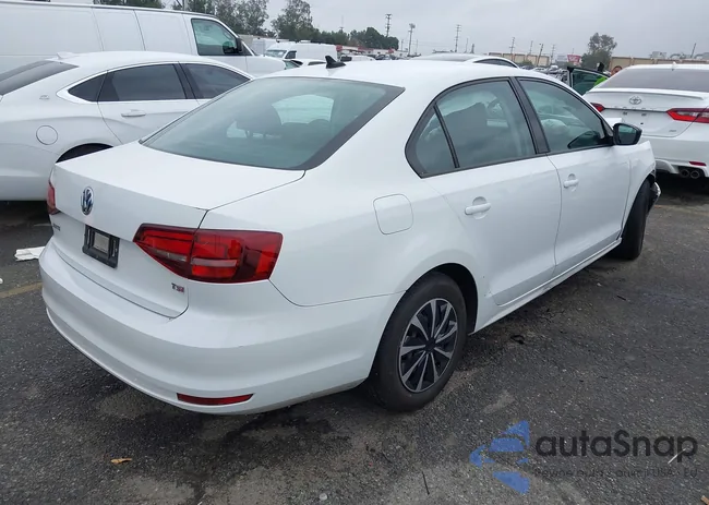 3VW267AJ3GM205534: 44068341