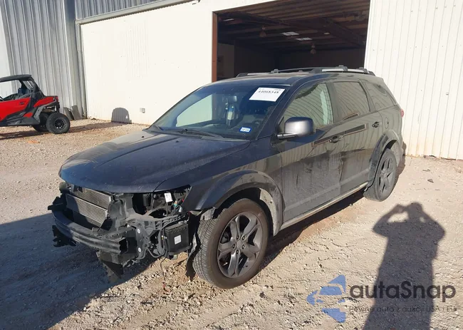 3C4PDCGB0GT114041: 44068348