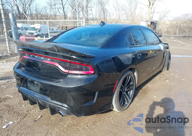 2C3CDXCT0JH321330: 44069680