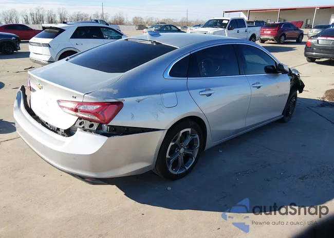 1G1ZD5ST4NF103290: 44069817