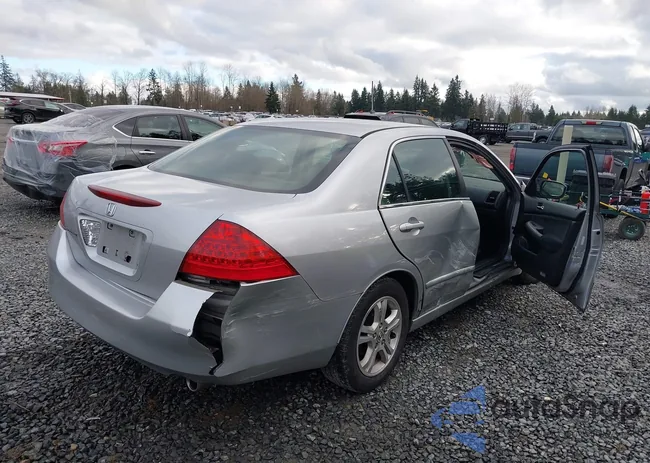 1HGCM56716A131350: 44069824