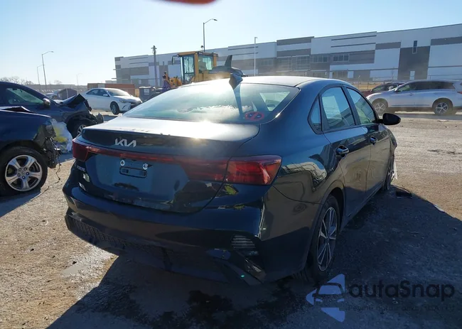 3KPF24AD3RE769724: 44069963