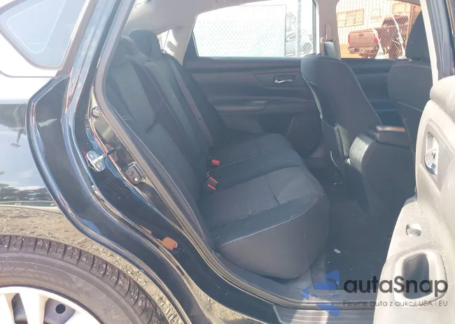 1N4AL3APXJC121875: 44070037