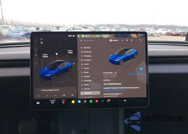 5YJ3E1EB1SF932615: 44070127