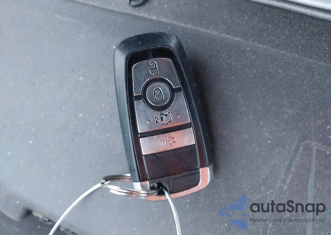 3FA6P0HD3HR321206: 44069251