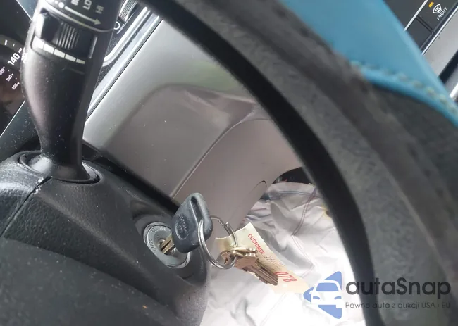 5NPE24AF2HH570686: 44069254