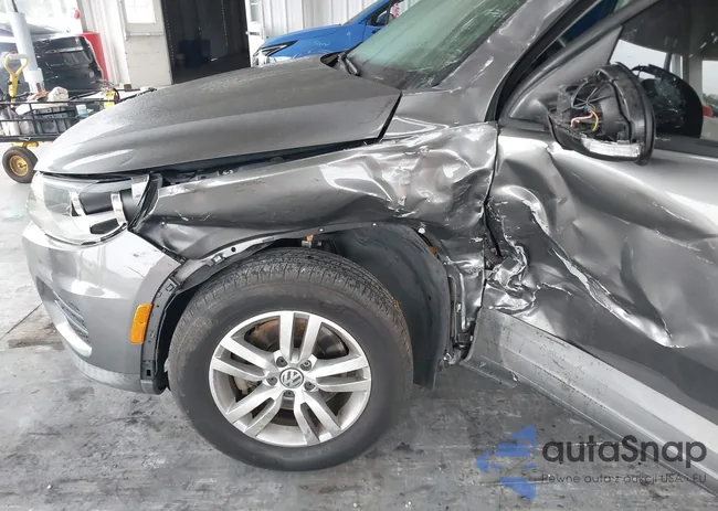 WVGAV7AX9FW521813: 44069297