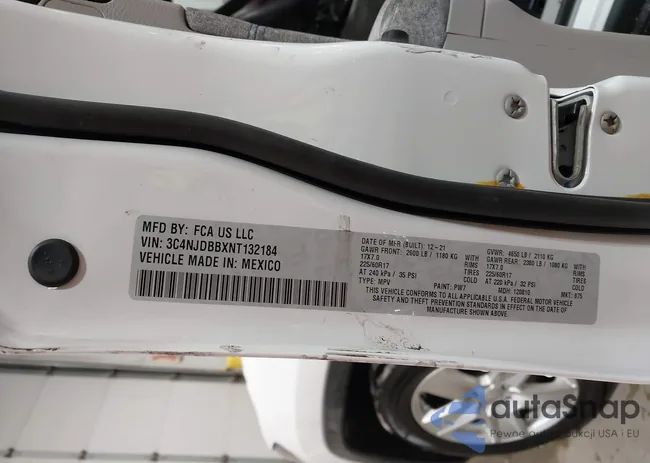 3C4NJDBBXNT132184: 44069576