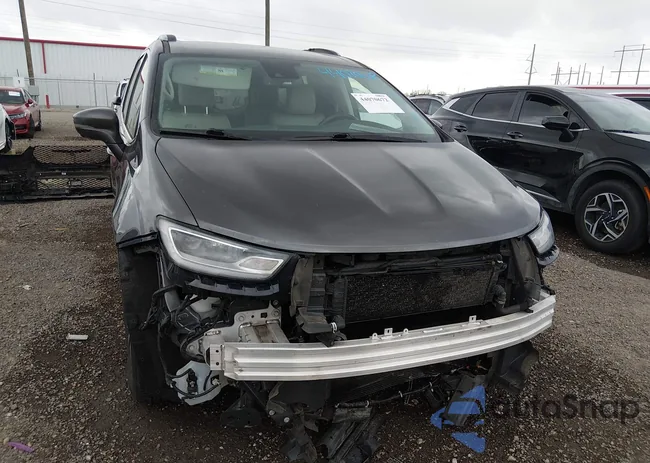 2C4RC1L74MR603087: 44070672