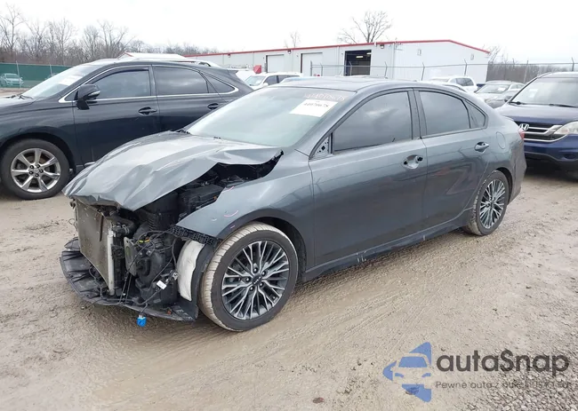 3KPF54AD1NE468659: 44070678