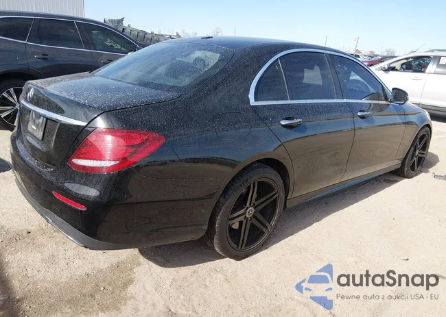 W1KZF8DB3LA834896: 44070691