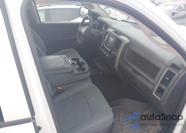 1C6RR7FG8KS544738: 44070692