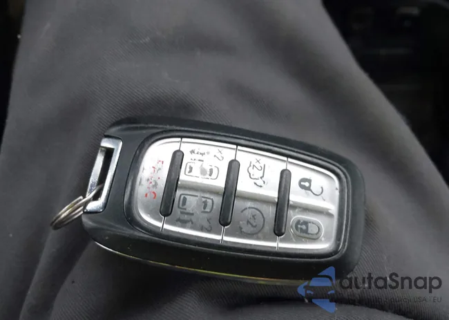 2C4RC1GG2LR173181: 44070774