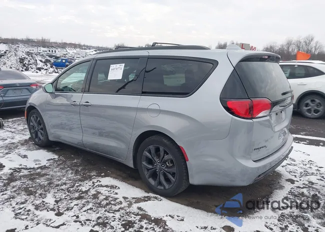 2C4RC1GG2LR173181: 44070774