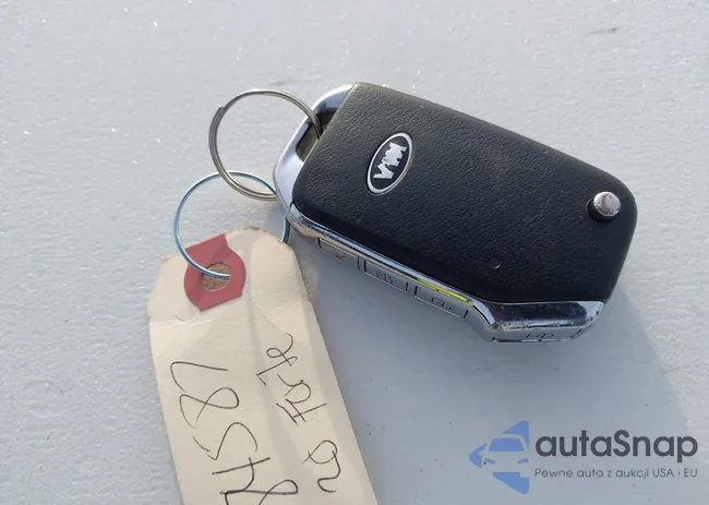 3KPF24AD4LE153490: 44070895