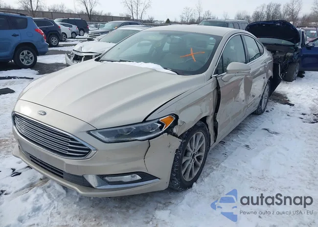 3FA6P0HD5HR251577: 44070956