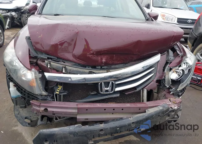 1HGCP2F38BA050519: 44071024