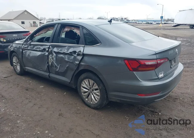 3VWC57BU8KM201746: 44071052