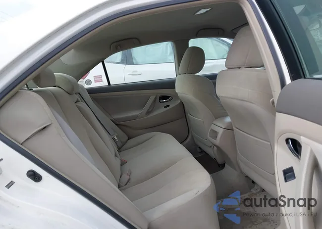 4T1BE46K67U722985: 44070237