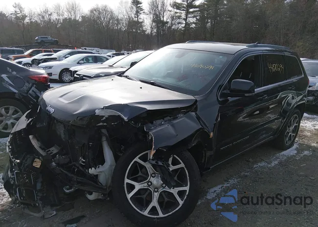 1C4RJFBG3JC210884: 44070294