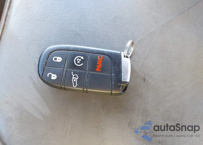 1C4RJFBG3JC210884: 44070294