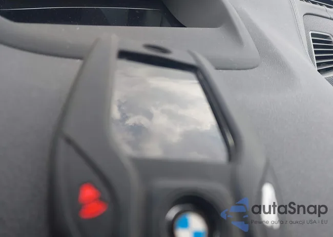 WBAJE5C35HG915564: 44070397