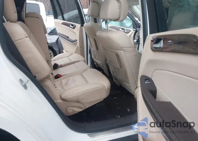 4JGDF7DEXHA953928: 44070401