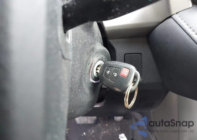 2T3RFREV8EW142985: 44070434