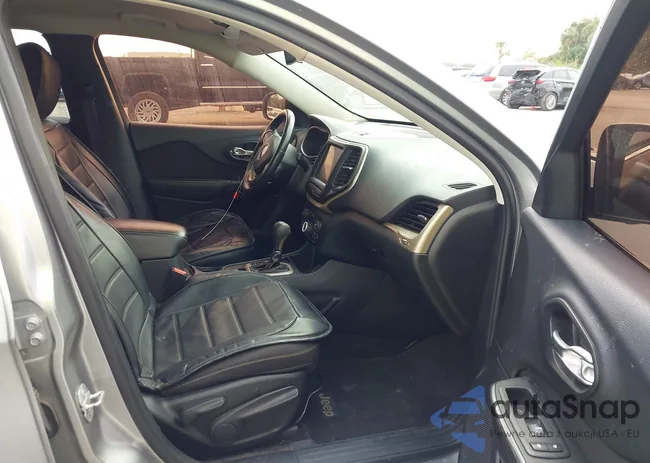 1C4PJLCS6FW506528: 44071626