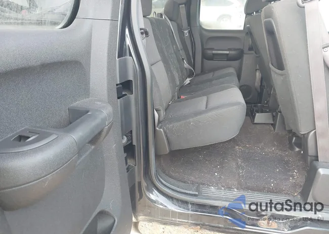 1GCRCSE09CZ299927: 44071807