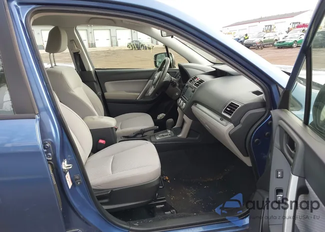 JF2SJABC8HH560141: 44071813