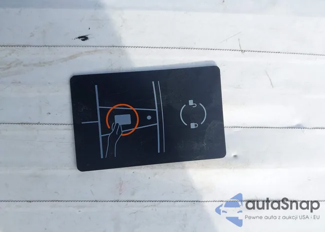 5YJ3E1EB5NF135255: 44071859