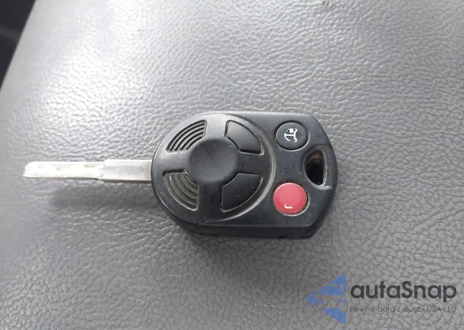 1FTYR1ZM4HKA21521: 44072135