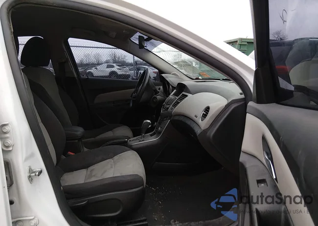 1G1PA5SH4D7296772: 44071252