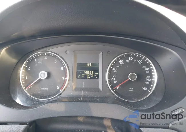 3VWDP7AJ8CM341979: 44071343