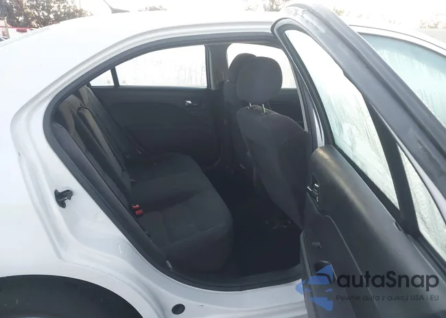 3FAHP07Z48R250894: 44071385