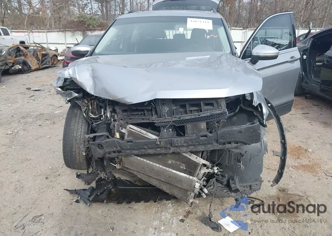 3VV3B7AX6KM102934: 44071419