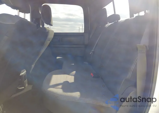 3C6UR5CJ1MG696949: 44072653