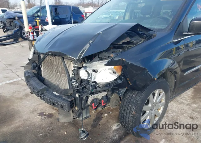 2C4RC1BG0ER234201: 44072918