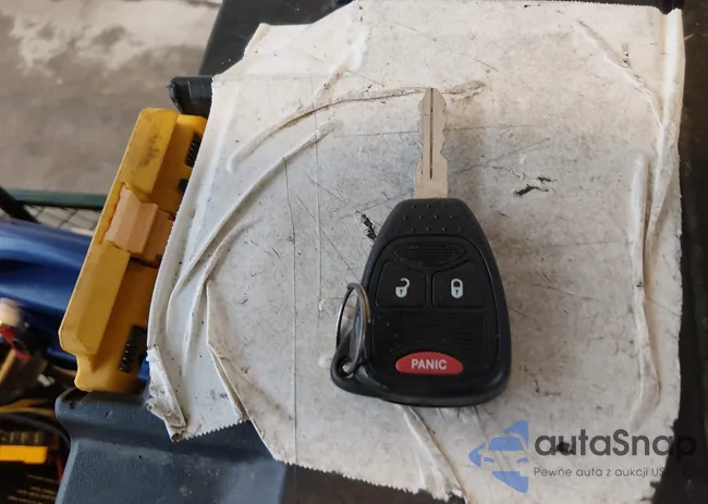 1C4NJDBB1ED592887: 44073096