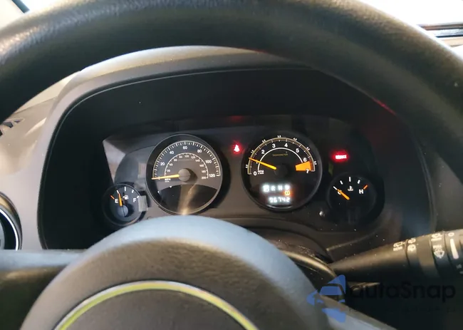 1C4NJDBB1ED592887: 44073096