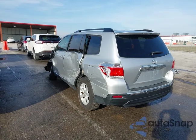 5TDBK3EH7DS268839: 44072196