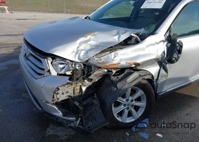 5TDBK3EH7DS268839: 44072196