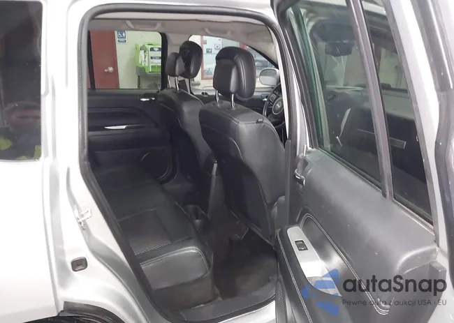 1C4NJDEB1ED629593: 44072253