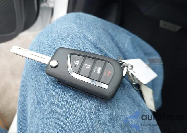 5YFB4MDE2TP384562: 44072262