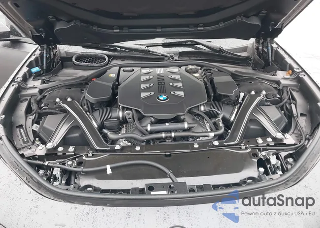 WBA33EJ01SCV16253: 44072373